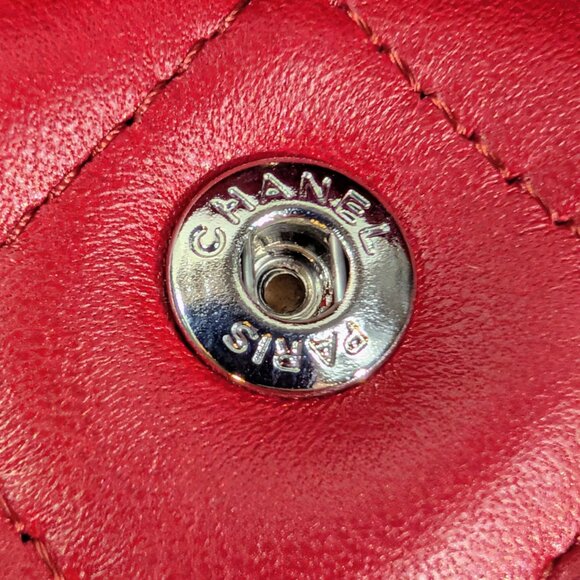 Chanel Rare 2013 17b Red Quilted Classic Jumbo Lambskin Double Flap Bag - Picture 2 of 16